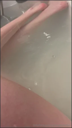 unhingedwifey porn fart Onlyfans video 080424 145 ( 8.3 MB )