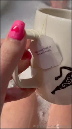 unhingedwifey porn fart Onlyfans video 080424 171 ( 6.3 MB )
