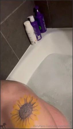 unhingedwifey porn fart Onlyfans video 080424 142 ( 8.8 MB )