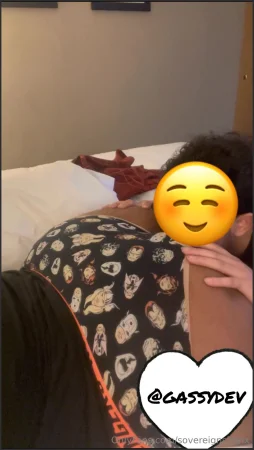 sovereignsirenx porn fart video 100424 3 ( 342.2 MB )
