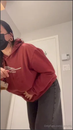 gassylily porn fart Onlyfans video 110824 34 ( 24.1 MB )