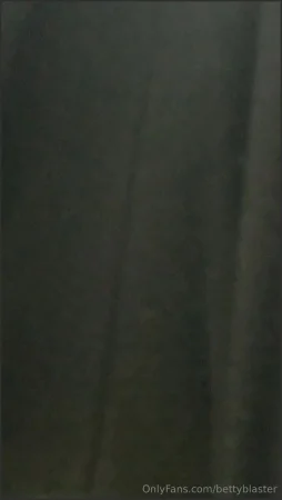 bettyblaster fart porn video 200924 3 ( 13.0 MB )