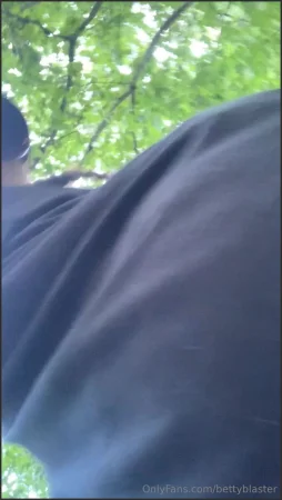 bettyblaster fart porn video 200924 15 ( 7.7 MB )