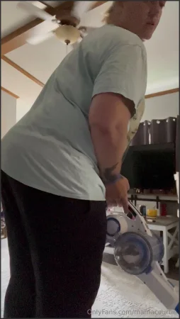 mamacourtie fart porn video 1245904549 3462810726 ( 6.5 MB )