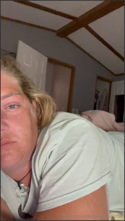 mamacourtie fart porn video 1214778652 3438859169 ( 10.4 MB )
