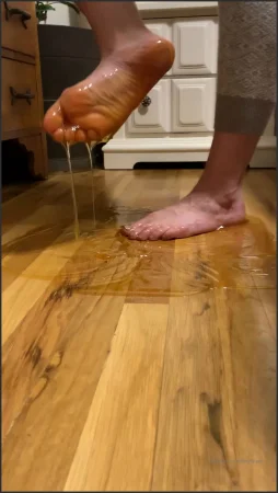 fityoginina full clip from my ig post 210802979 ( 49.4 MB )