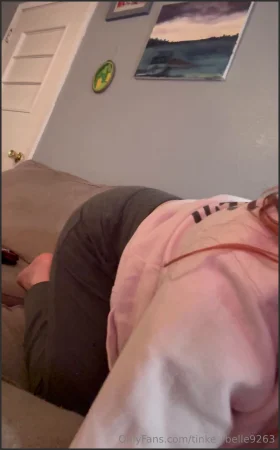 tinke rbelle9263 just woke up relaxing on the couch 3428222110 ( 13.0 MB )
