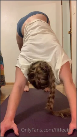 fityoginina did someone say titty tuesday or is it toesday can it be 1071741206 ( 478.6 MB )