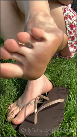 fityoginina which toe is your favorite i like all of them but maybe t g 949609500 ( 265.0 MB )