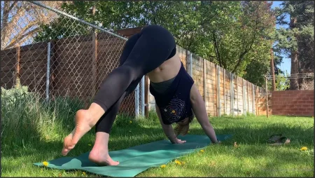 fityoginina thank you to everyone who messaged me yesterday about my e 249975348 ( 223.3 MB )