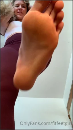 fityoginina yogi giantess 2068086609 ( 123.5 MB )