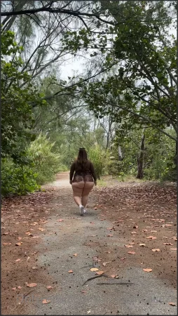 pumpkincakezz bounce when she walk 2921660159 ( 9.9 MB )