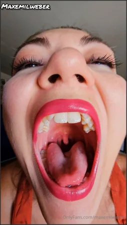 maxemilweber its very hot these days my tongue is very dry and parche 3390179608 ( 97.7 MB )