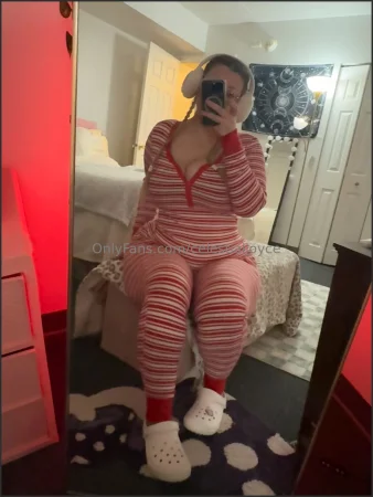 celestialjoyce the christmas one piece onesie hehe when i tell you i 3617049093 ( 33.9 MB )