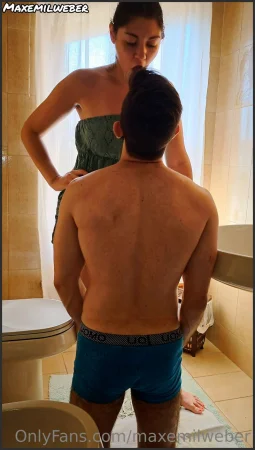 maxemilweber heres another way i often humiliate my slave farts bites 2988513524 ( 88.3 MB )