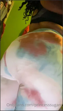 princesssugarc doesnt my ass look delicious 2410093949 ( 4.7 MB )