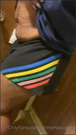 princesssugarc holding in my while i fart makes me squirmy excuse my 2656893617 ( 8.2 MB )