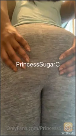 princesssugarc my ass looks good huh 426859383 ( 15.7 MB )