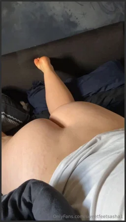 sweetfeetsasha1 sex makes me sooo gassy it just takes someone brave e 3806471458 ( 21.4 MB )