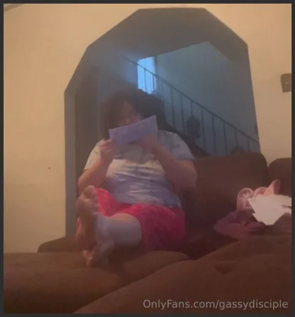 gassydisciple farting while checking the mail 3672257119 ( 88.7 MB )