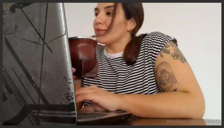 carlafarts a day with me 3538797892 ( 50.9 MB )