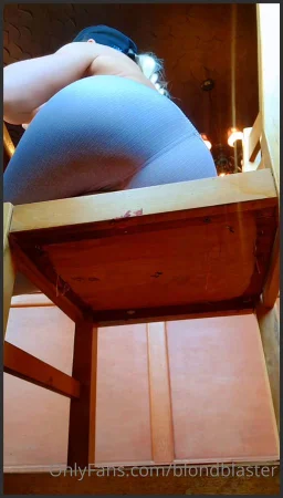 blondblaster what do you think of this position 2691773953 ( 17.7 MB )