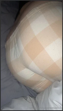 sweetfeetsasha1 my god this was soo bubbly it felt soo good to push o 3717676081 ( 5.0 MB )