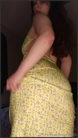 autumnfarts over 1 minute of farts in my new yellow dress 3745436610 ( 60.2 MB )