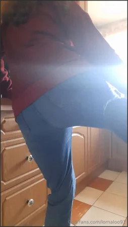 lornaloo91 hands down jeans always make the best sound 3763053856 ( 8.4 MB )