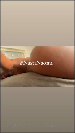 naomiallure im so cute until you gotta smell my farts 2342574518 ( 15.2 MB )